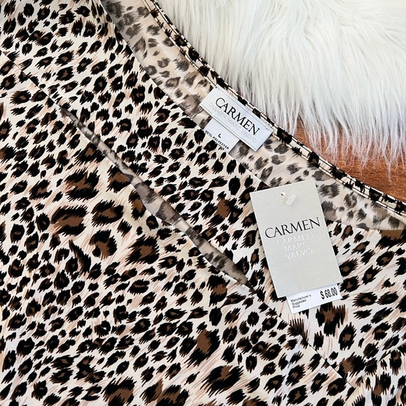 NWT CARMEN Carmen Marc Valvo 3/4 Sleeve Animal Print Blouse - Picture 5 of 9